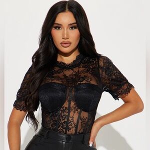Gorgeous short sleeve lace thong bodysuit crew neck sz L NWOT